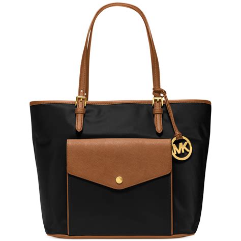 michael kors jet set multifunction